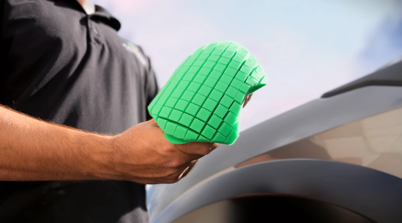 Armour Detail | Villain Wash Sponge