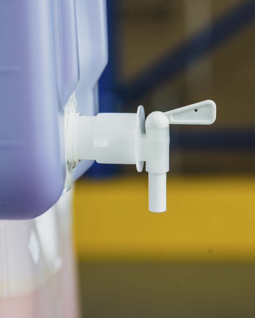 P&S 3/8 Spigot White Male, 3/4 NPT Male for 5 Gallon