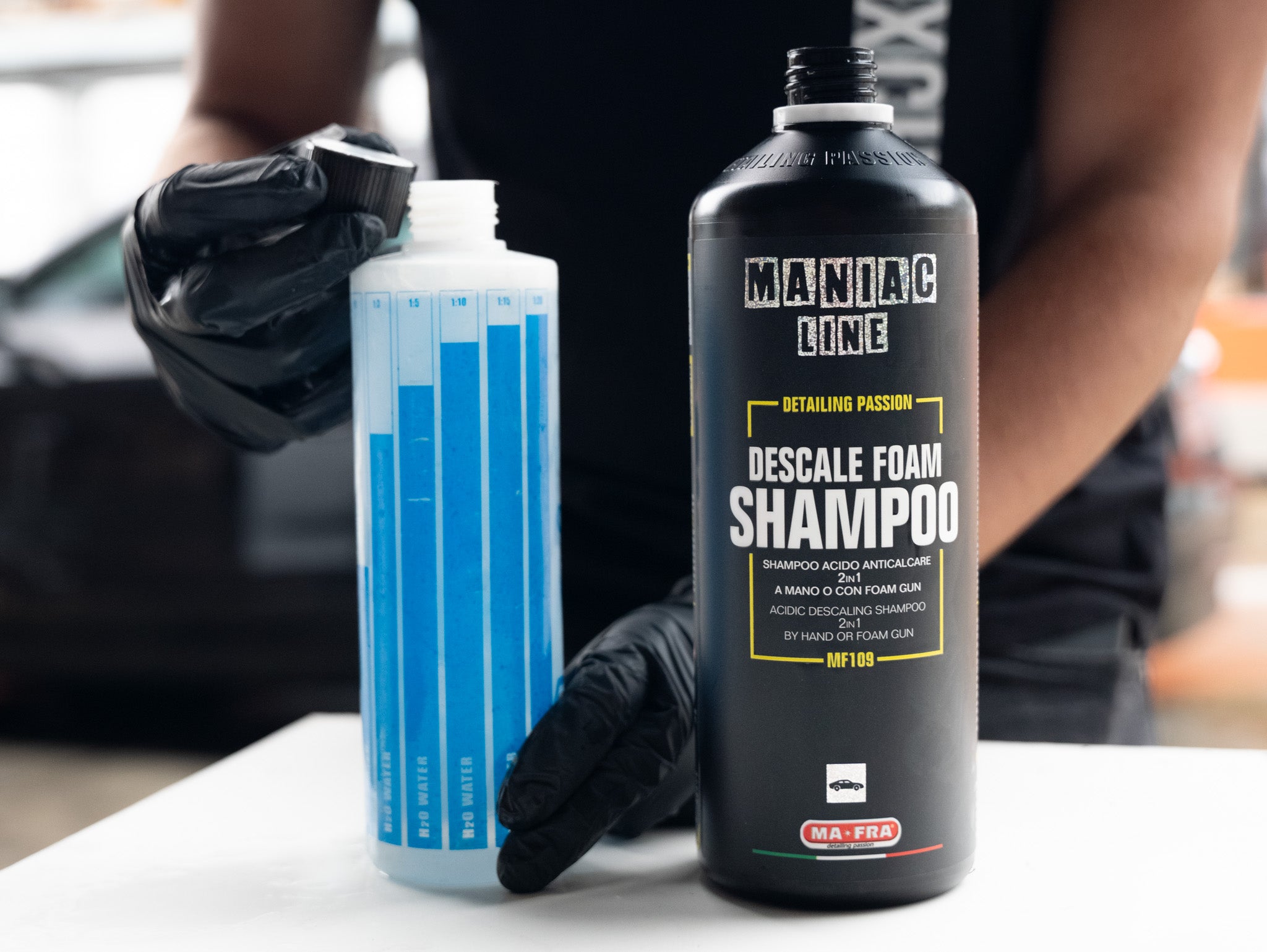 Maniac Descale Foam Shampoo - in Canada at TOC Supplies