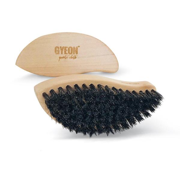 GYEON Q²M Leather Horse Hair Brush